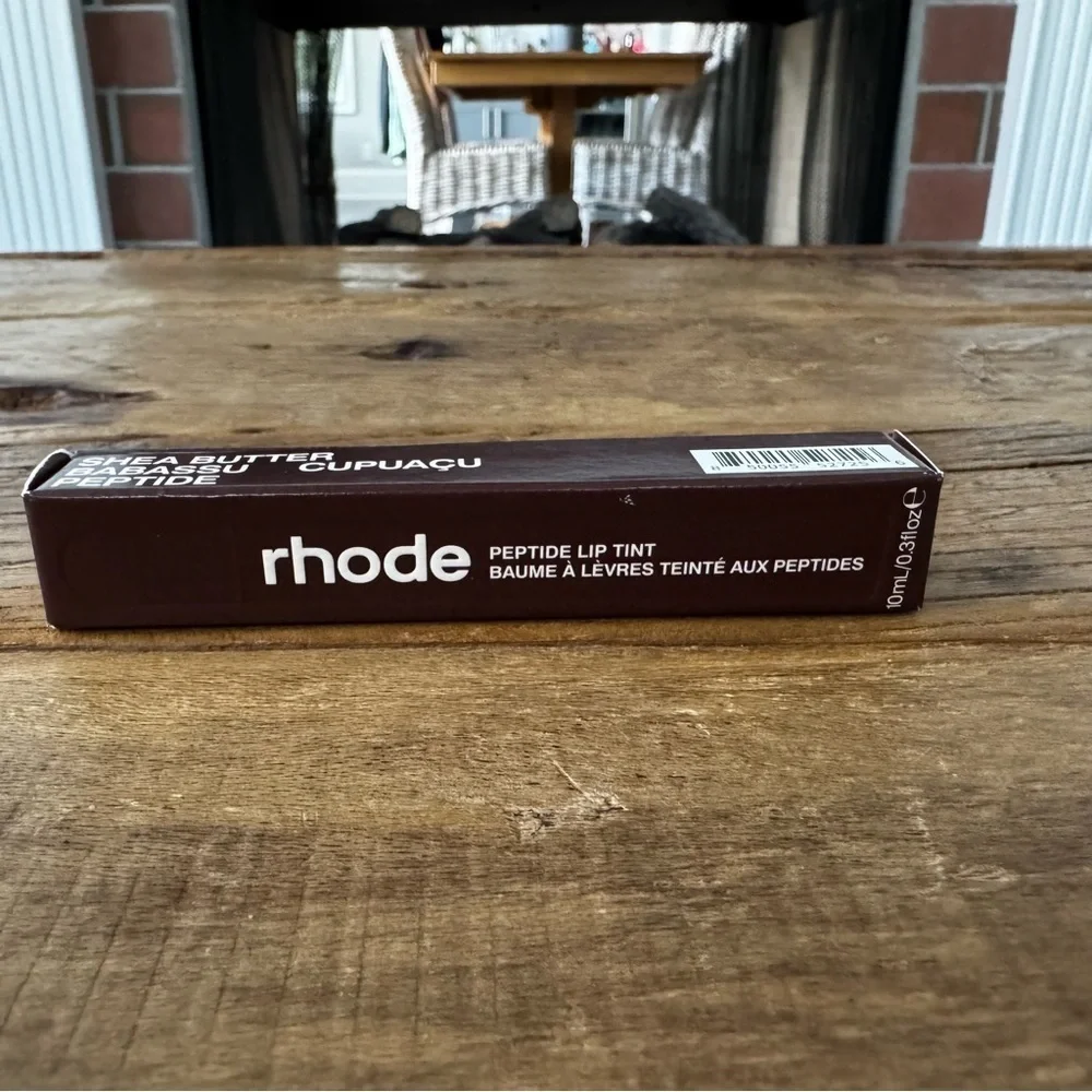 NEW IN BOX Rhode Peptide Lip Tint ~ Espresso ~ 💯 % Authetic!